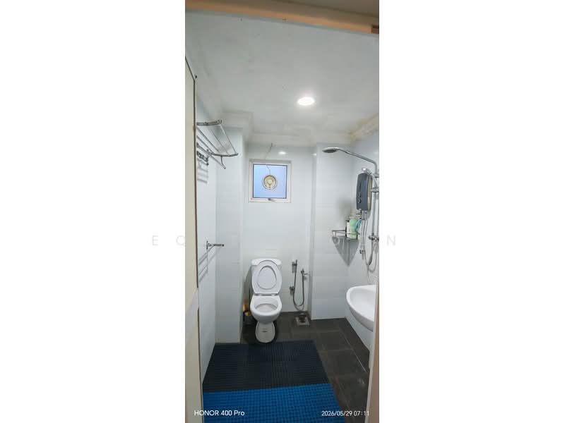 Pangsapuri untuk Disewa di Seri Puri - Eqhern Oon - Bathroom - PropertyGuru.com.my