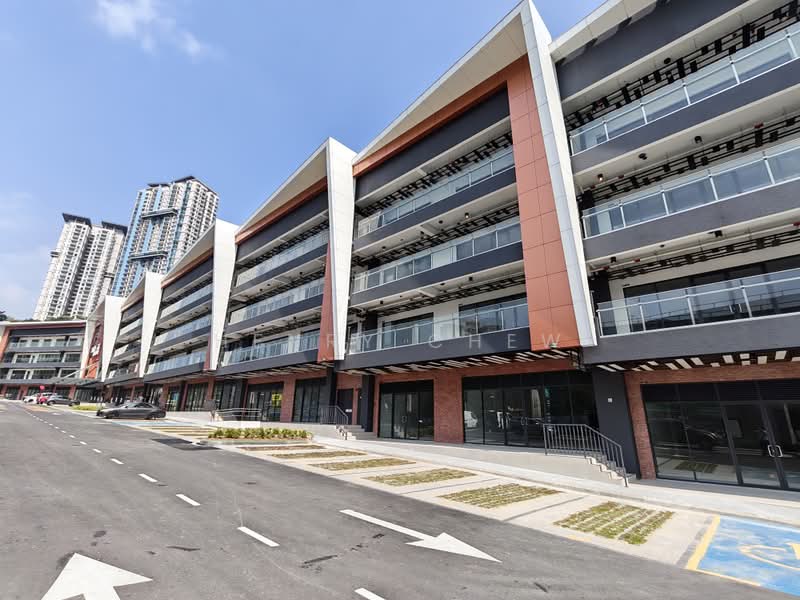 Shop for Rent in Puchong (Selangor) - Henry Chew - Exterior - PropertyGuru.com.my