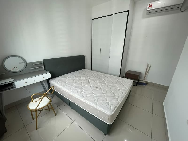Servis Apartment untuk Dijual di Desaru Utama Residence - Jason Fam - Bedroom - PropertyGuru.com.my