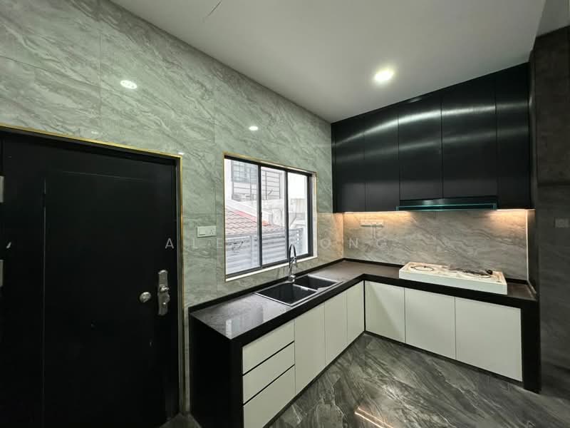 Rumah Berkembar untuk Dijual di Cheras (Selangor) - Alex Wong - Kitchen - PropertyGuru.com.my