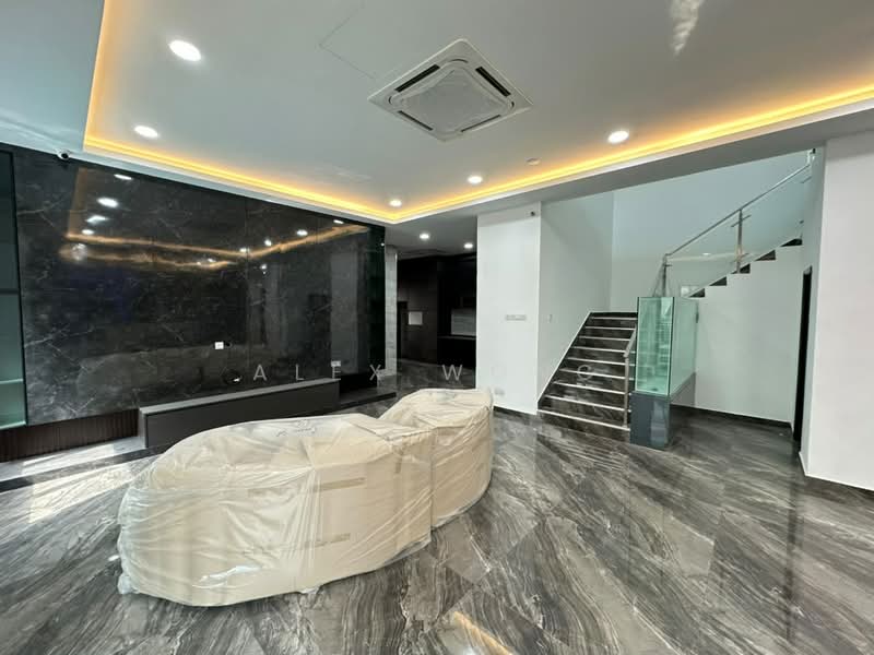 Rumah Berkembar untuk Dijual di Cheras (Selangor) - Alex Wong - Living Room - PropertyGuru.com.my