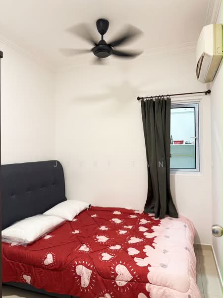 Kondominium untuk Disewa di i-Santorini - Jerry Tan - Bedroom - PropertyGuru.com.my