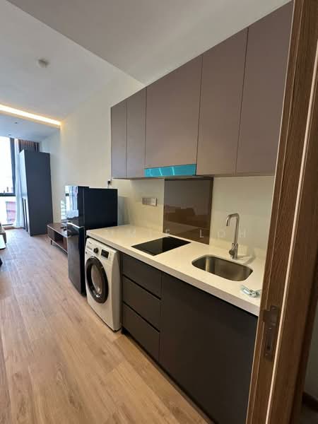 Servis Apartment untuk Disewa di Armani Raja Uda - Cammie Loh - Kitchen - PropertyGuru.com.my