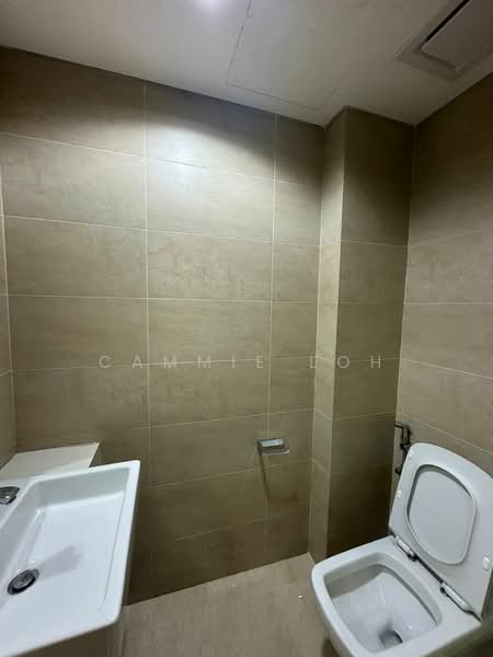 Service Residence for Rent at Plaza Arkadia (Service Residences) - Cammie Loh - Bathroom - PropertyGuru.com.my