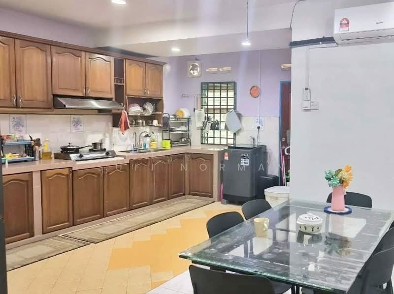 2-storey Terraced House for Sale in Taman Mutiara Rini (Skudai) - Sufi Norman - Kitchen - PropertyGuru.com.my