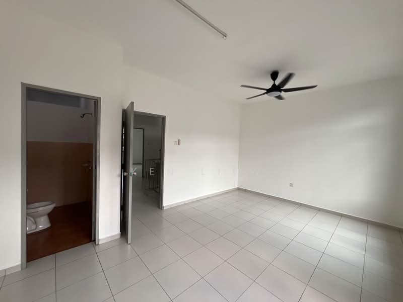 Rumah Teres 2.5 Tingkat untuk Disewa di Taman Scientex Utama (Senai) - Ken Liew - PropertyGuru.com.my