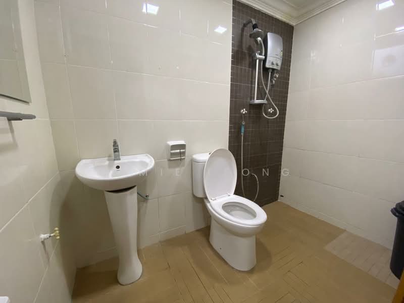 Condominium for Sale at Kuchai Brem Park 2 - Jamie Leong - Bathroom - PropertyGuru.com.my