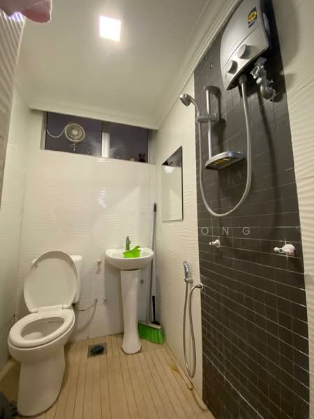 Condominium for Sale at Kuchai Brem Park 2 - Jamie Leong - Bathroom - PropertyGuru.com.my