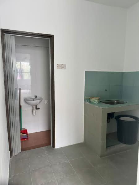 Kedai / Pejabat untuk Dijual di Kepong (Kuala Lumpur) - JK Leong - Bathroom - PropertyGuru.com.my
