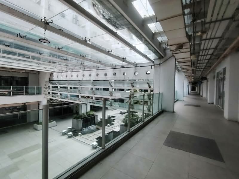 Office for Rent in Jalan Klang Lama (Old Klang Road) (Kuala Lumpur) - HL Lau - Corridor - PropertyGuru.com.my