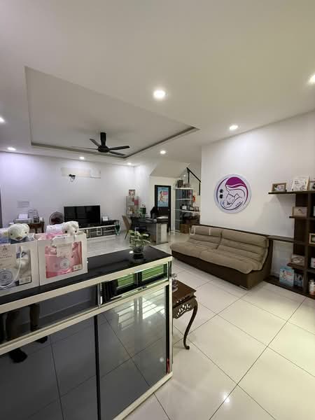 Semi-Detached House for Sale in Taman Bayu Puteri (Johor Bahru) - Eve Hui - PropertyGuru.com.my