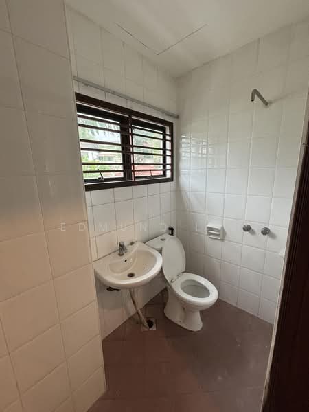 Kondominium untuk Disewa di Palm Garden Condominium - Edmund Loh - Bathroom - PropertyGuru.com.my