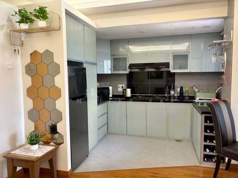 Pangsapuri untuk Dijual di Genting View Resort - Jennifer Yap - Kitchen - PropertyGuru.com.my