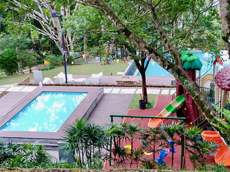 Pangsapuri untuk Dijual di Genting View Resort - Jennifer Yap - Pools and playground - PropertyGuru.com.my