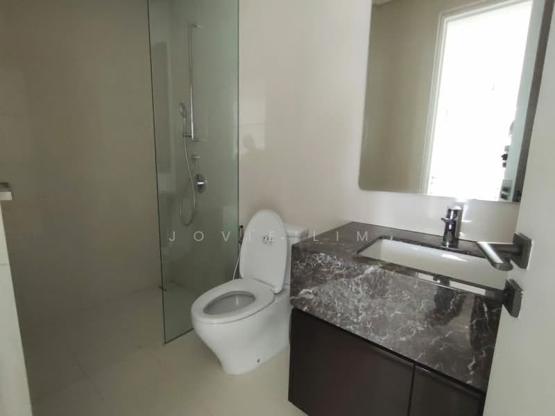Servis Apartment untuk Dijual di Pavilion Damansara Heights, Windsor Suites - Jovie Lim - Bathroom - PropertyGuru.com.my