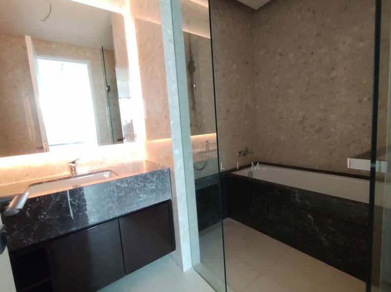 Servis Apartment untuk Dijual di Pavilion Damansara Heights, Windsor Suites - Jovie Lim - Bathroom - PropertyGuru.com.my