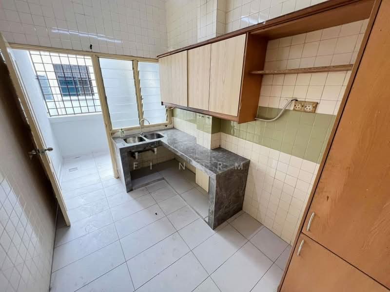Apartment for Sale at Apartment Bukit Saujana - Sufi Norman - Kitchen - PropertyGuru.com.my