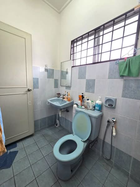 Rumah Teres 2 Tingkat untuk Dijual di Putra Permai (Subang Jaya) - CHOW XINNI - Bathroom - PropertyGuru.com.my