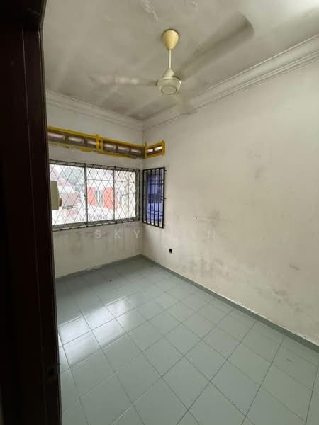 2-storey Terraced House for Sale in Taman Suria (Johor Bahru) - Sky Tan - Interior - PropertyGuru.com.my