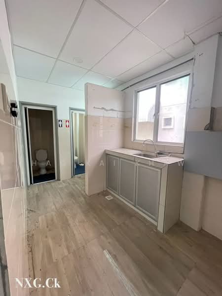 Semi-D Factory for Rent in North Port (Pelabuhan Utara) (Port Klang (Pelabuhan Klang)) - Hao Kai Khaw - Kitchen - PropertyGuru.com.my
