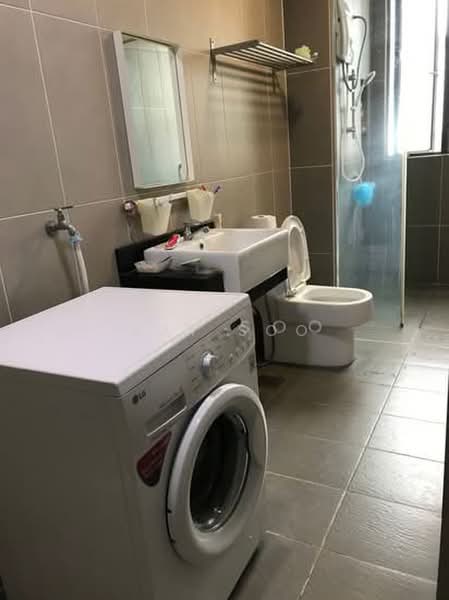Servis Apartment untuk Disewa di You Vista @ You City - May Soo - Bathroom - PropertyGuru.com.my