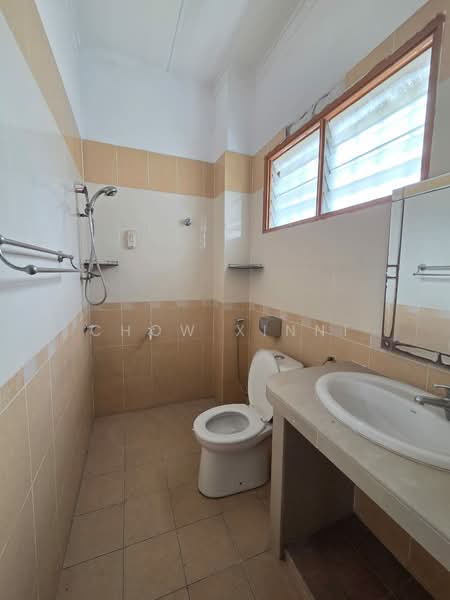 2-storey Terraced House for Sale in Usj 11 (Subang Jaya) - CHOW XINNI - Bathroom - PropertyGuru.com.my