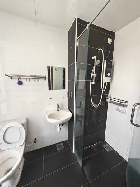 Kondominium untuk Disewa di The Majestic - Super Chang - Bathroom - PropertyGuru.com.my