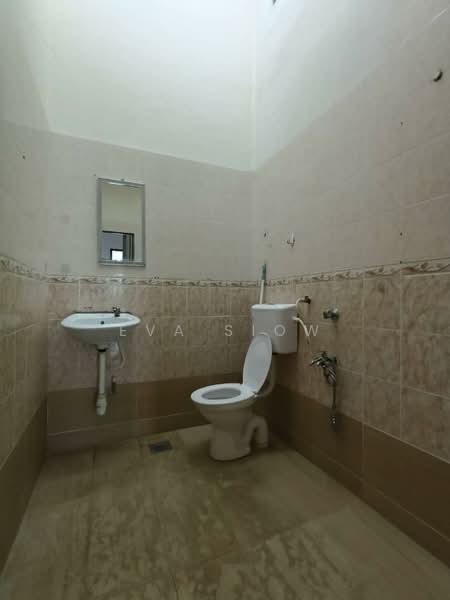 Rumah Teres 1 Tingkat untuk Dijual di Mutiara Rini (Skudai) - Eva Siow - Bathroom - PropertyGuru.com.my