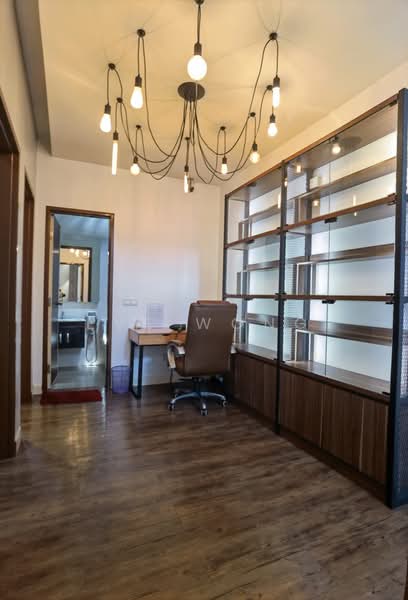Rumah Berkembar untuk Dijual di Setia Alam (Selangor) - Eve Wong - Study - PropertyGuru.com.my