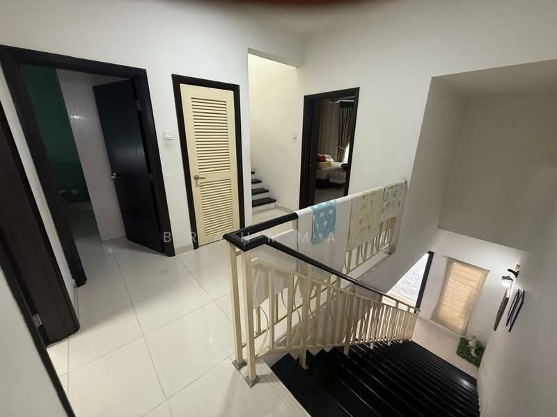 Rumah Banglo untuk Dijual di Taman Meranti Jaya (Puchong) - Brahmma . - Corridor - PropertyGuru.com.my