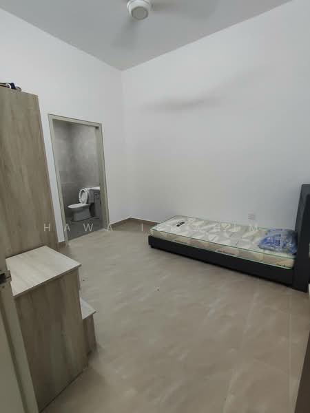 Rumah Teres 2 Tingkat untuk Disewa di Nilai Impian (Nilai) - Hawa Ibrahim - Bedroom - PropertyGuru.com.my