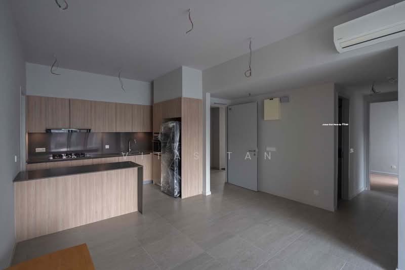 Condominium for Sale at Utamara Boutique Residences - Vitas Tan - Kitchen - PropertyGuru.com.my