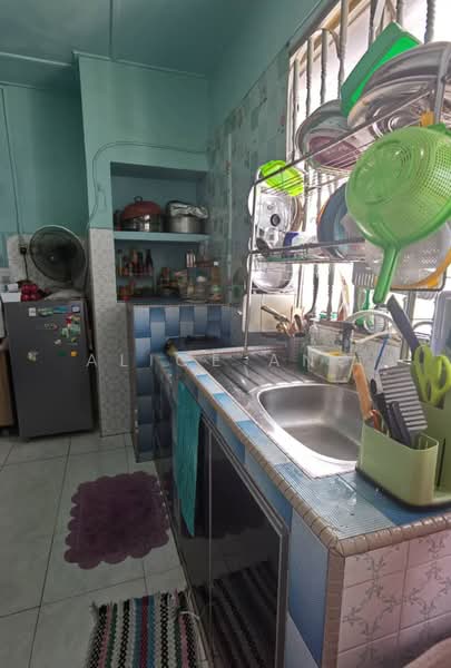 Rumah Flat untuk Dijual di Flat Taman Ungku Tun Aminah - Alice Ang - Kitchen - PropertyGuru.com.my