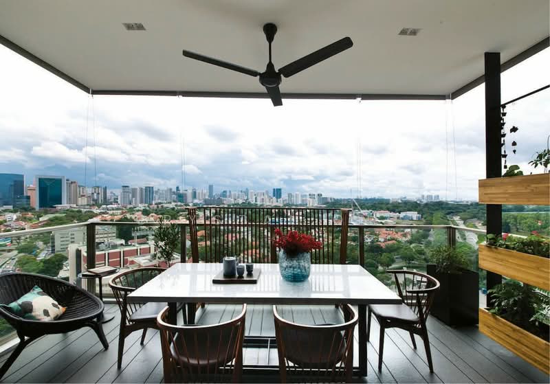 Pangsapuri untuk Dijual di M Aria - Crystal Ong - Balcony - PropertyGuru.com.my