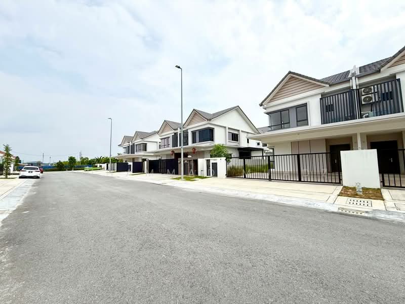 Semi-Detached House for Sale in Cyber 10 (Cyberjaya) - Muhammad Muadz - Exterior - PropertyGuru.com.my