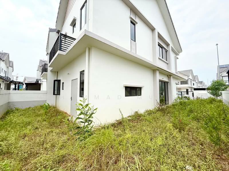 Semi-Detached House for Sale in Cyber 10 (Cyberjaya) - Muhammad Muadz - Exterior - PropertyGuru.com.my