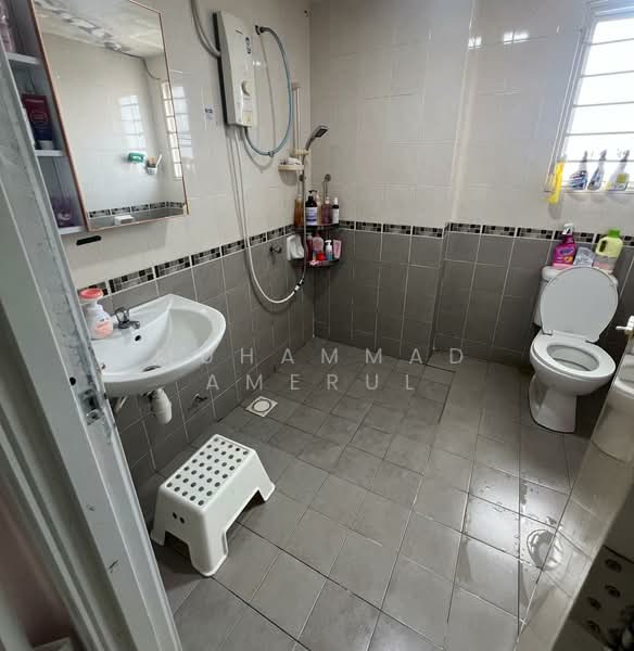 Condominium for Rent at Selayang Point - Muhammad Amerul - Bathroom - PropertyGuru.com.my