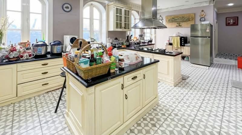 Rumah Banglo untuk Dijual di Ampang (Selangor) - Haris Sulaiman - Kitchen - PropertyGuru.com.my