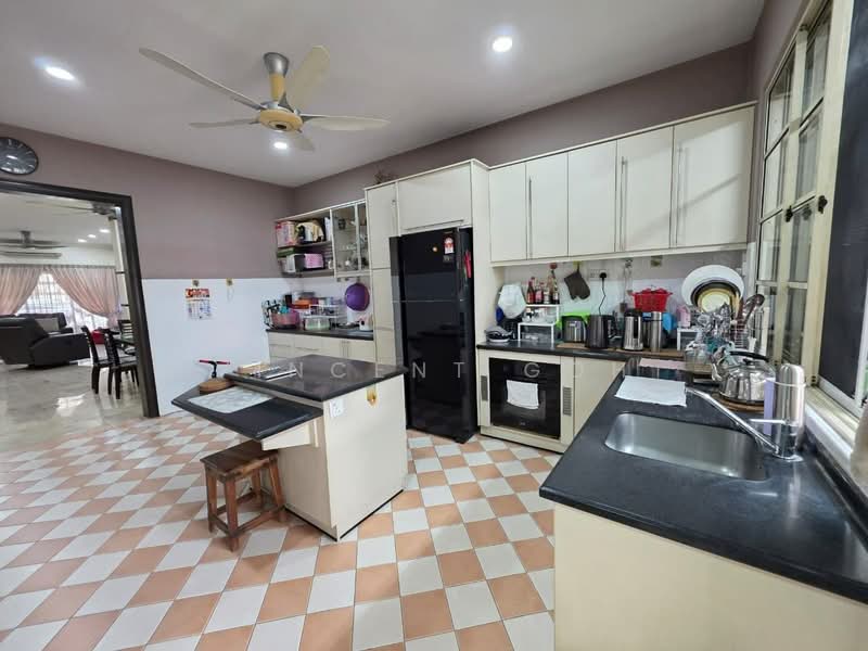 Rumah Teres untuk Dijual di KL City Centre (Kuala Lumpur) - Vincent Goh - Kitchen - PropertyGuru.com.my