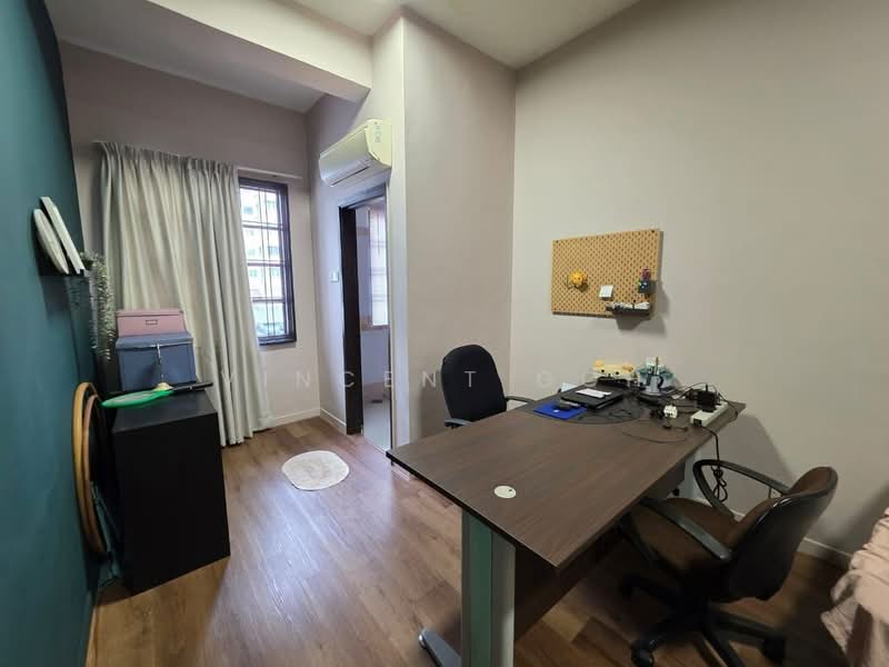 Rumah Teres untuk Dijual di KL City Centre (Kuala Lumpur) - Vincent Goh - Study - PropertyGuru.com.my