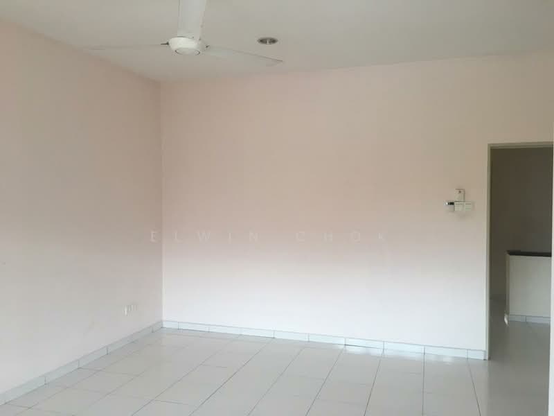 Terraced House for Sale in Shah Alam (Selangor) - Elwin Chok - Living Room - PropertyGuru.com.my