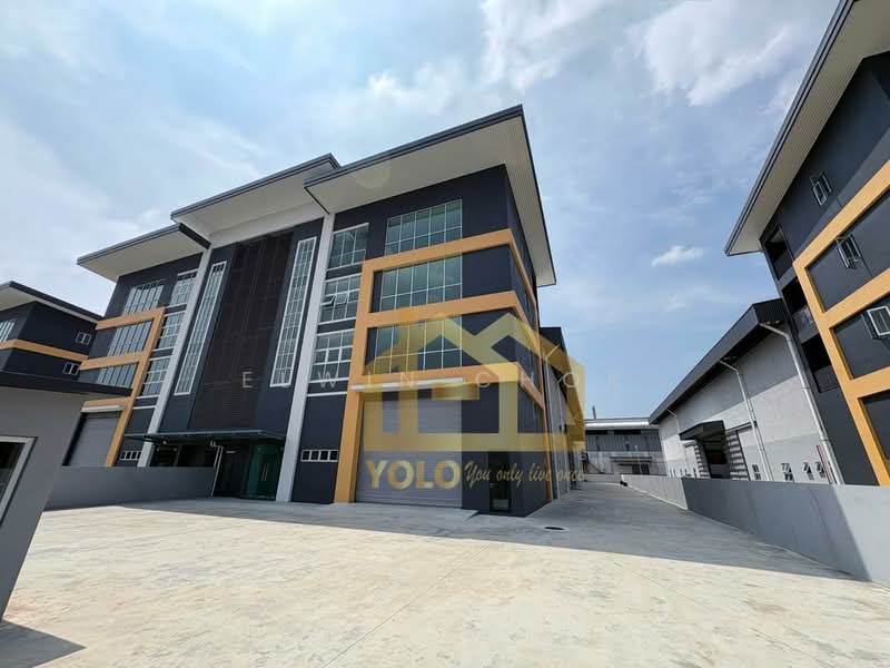 Semi-D Factory for Sale in Taman Perindustrian Meru (Kapar) - Elwin Chok - Exterior - PropertyGuru.com.my