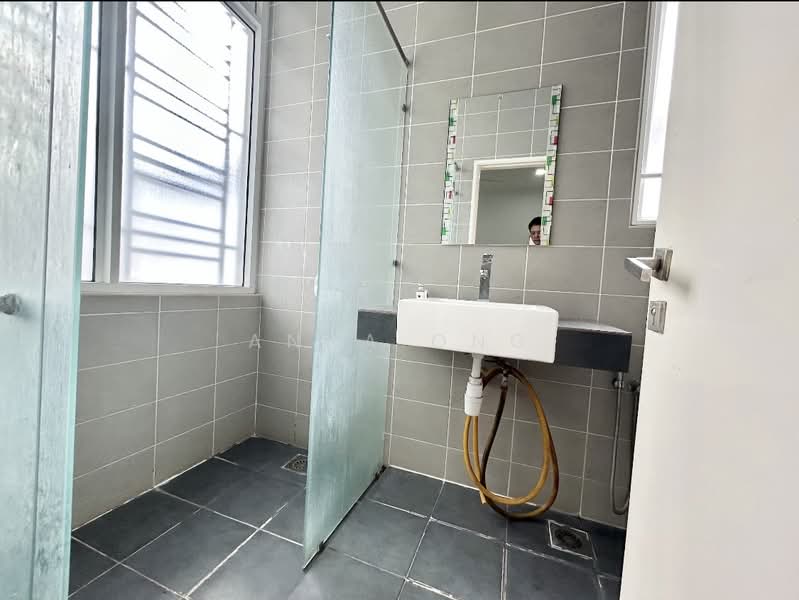 Semi-Detached House for Rent in Cyberjaya (Selangor) - Anna Ong - Bathroom - PropertyGuru.com.my