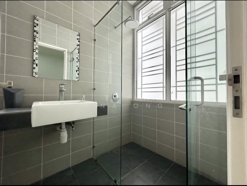 Semi-Detached House for Rent in Cyberjaya (Selangor) - Anna Ong - Bathroom - PropertyGuru.com.my