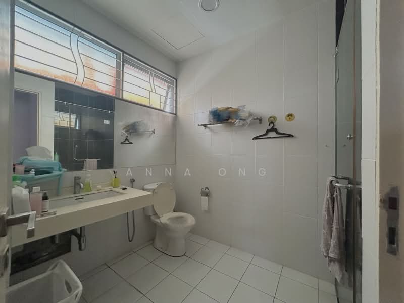 Semi-Detached House for Sale in Bandar Mahkota Cheras (Cheras) - Anna Ong - Bathroom - PropertyGuru.com.my