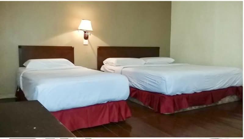 Hotel / Resort untuk Dijual di Kampung Cherating Lama (Sungai Karang) - Anna Ong - Bedroom - PropertyGuru.com.my