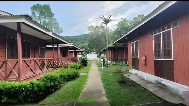 Hotel / Resort untuk Dijual di Kampung Cherating Lama (Sungai Karang) - Anna Ong - Exterior - PropertyGuru.com.my