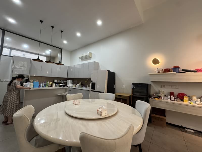 Rumah Teres untuk Dijual di The Mansions (Desa Parkcity) - Vince Tan - PropertyGuru.com.my
