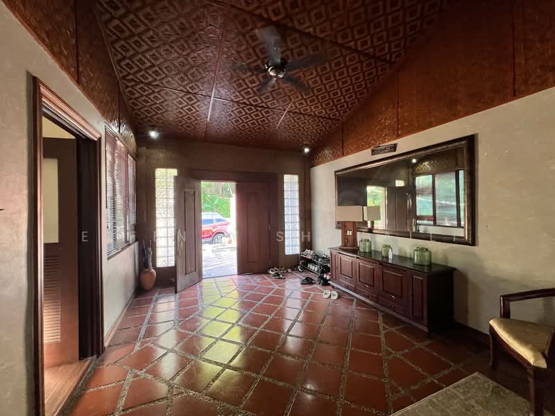Semi-Detached House for Sale in Taman Melawati (Ulu Kelang) - Effendy Shohaili - Entrance - PropertyGuru.com.my