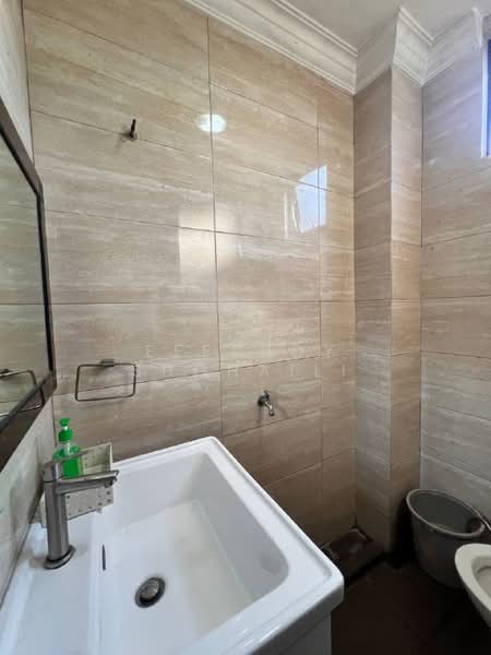 Semi-Detached House for Sale in Taman Melawati (Ulu Kelang) - Effendy Shohaili - Bathroom - PropertyGuru.com.my